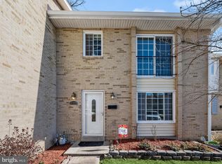 17729 Topfield Dr #5, Gaithersburg, MD 20877
