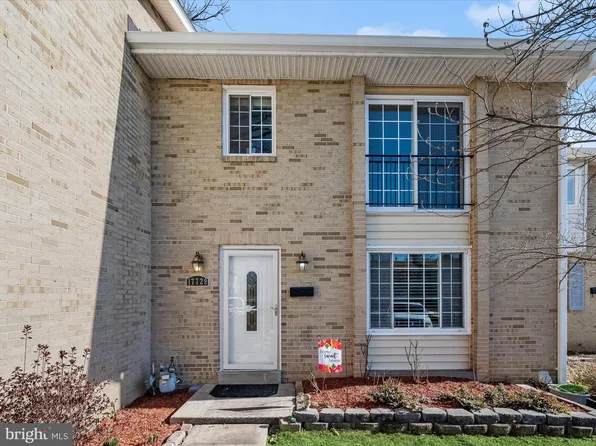 17729 Topfield Dr #5, Gaithersburg, MD 20877