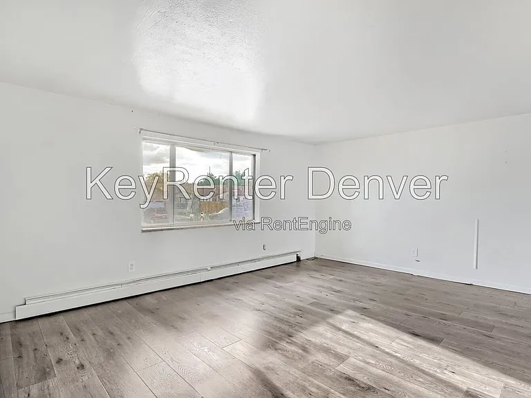 7956 Patricia Dr — Photo 3