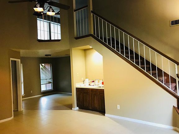 5th image of 4719 Brooklawn Dr