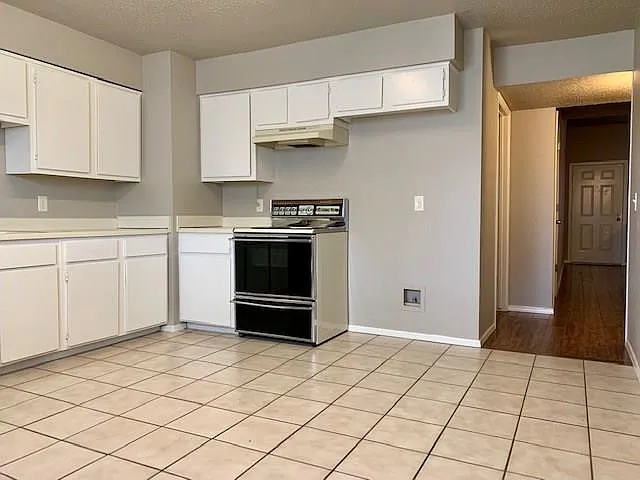 501 SW 11th St #A — Photo 9
