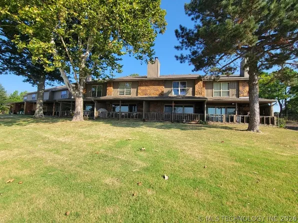 7018 Lakeshore Dr #18, Eufaula, OK 74432