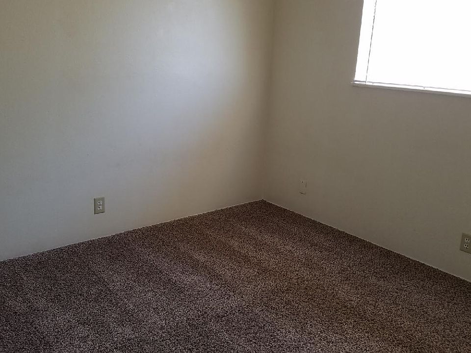 311 E Elm St Hanford CA Zillow