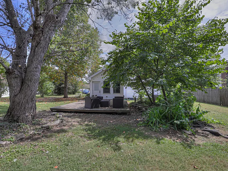 308 Elm Ave — Photo 29