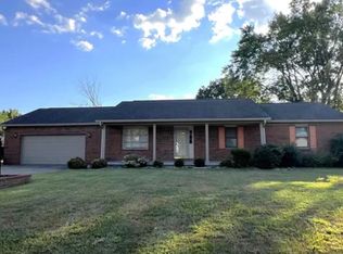 1202 S Hadfield St, Marion, IL 62959