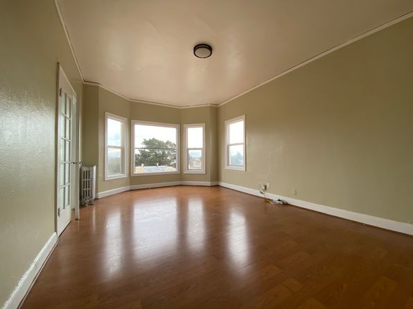 648 Alcatraz Ave APT 301