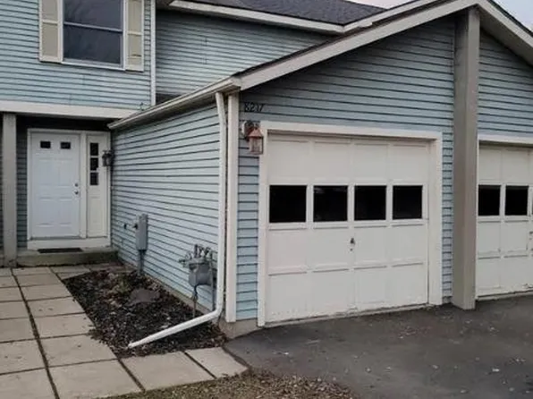 8217 Trevi Ln, Clay, NY 13041
