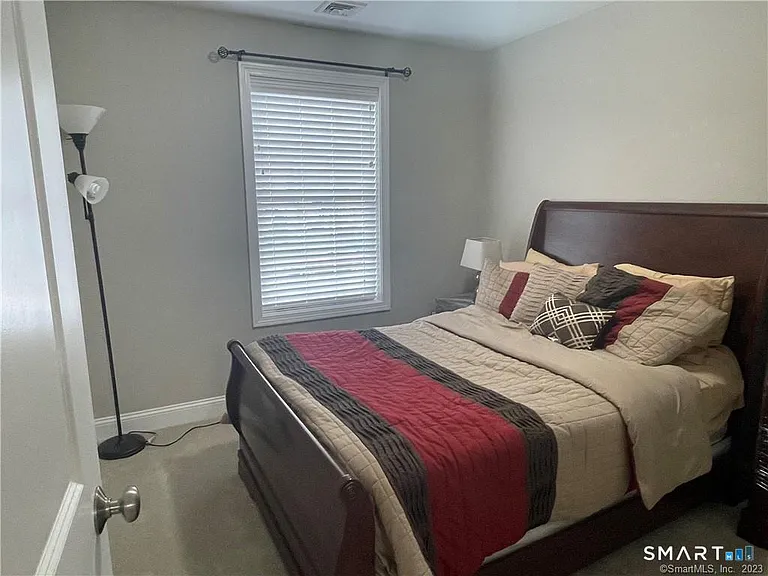 380 King St #5 — Photo 14