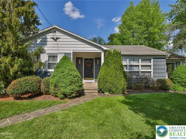 601 Main St, Stockertown, PA 18083