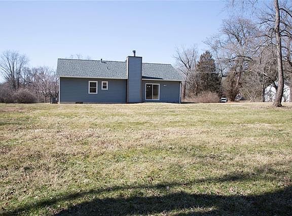 4th image of 10210 Imperial Dr