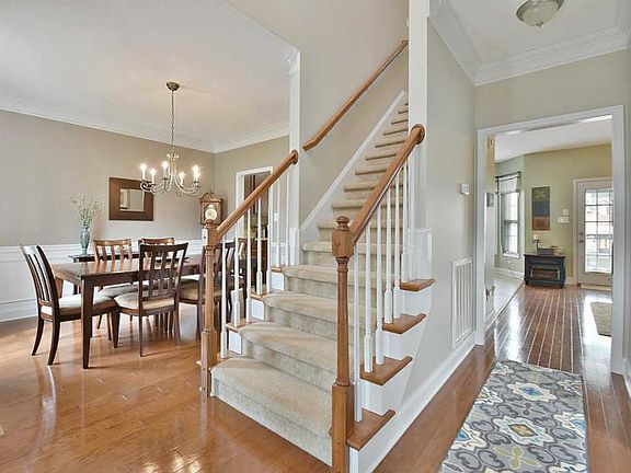 2nd image of 5904 Rhyne Cove Ln