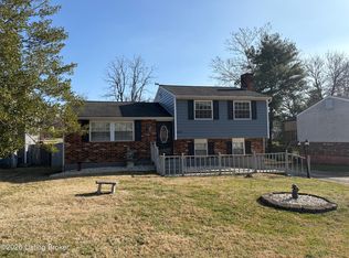 8209 Sealston Dr, Louisville, KY 40228