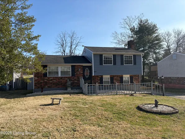 8209 Sealston Dr, Louisville, KY 40228