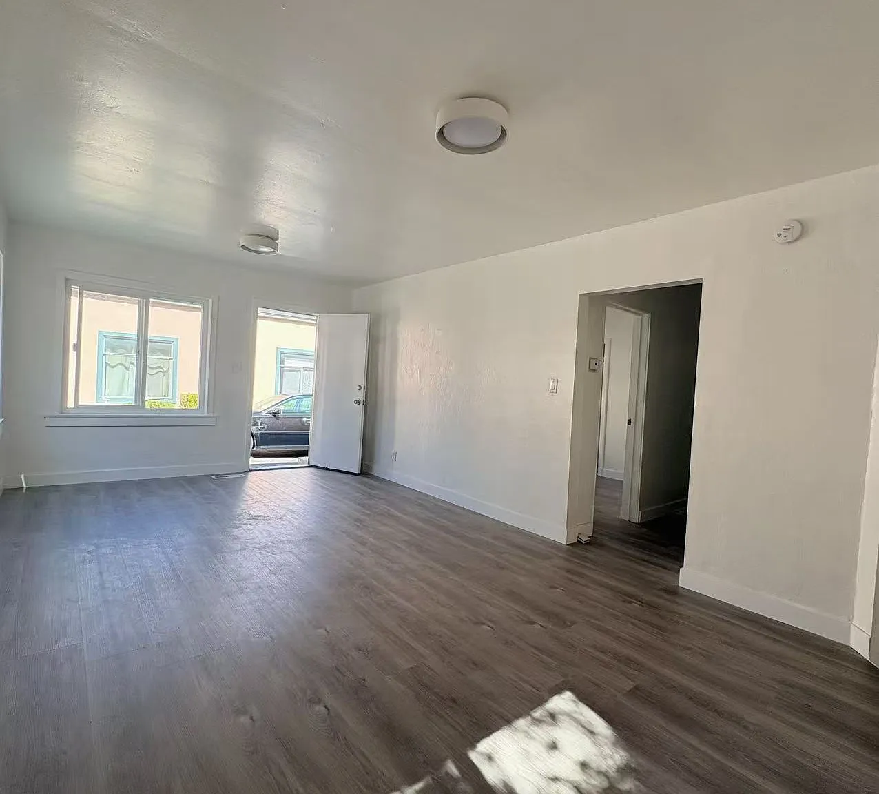 2 bed, 741 sqft, $2,480 — Photo 4