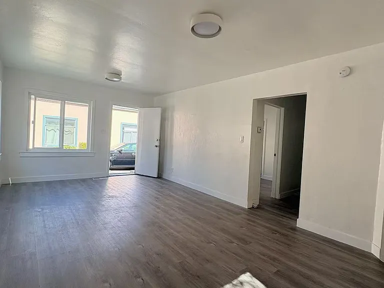 357 Lester Ave #359 — Photo 4