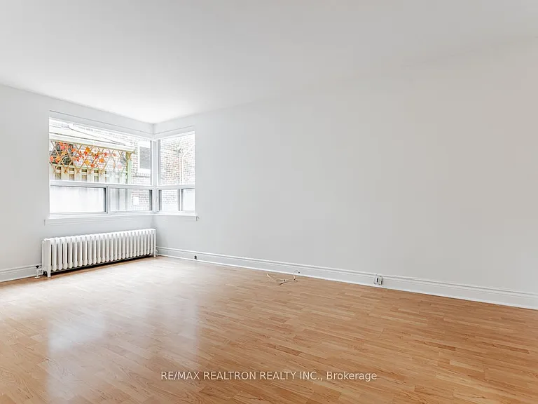 1840 Bathurst St #104 — Photo 12