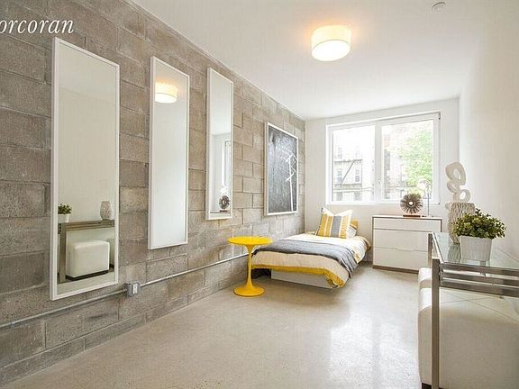 5th image of 834 Sterling Pl #303