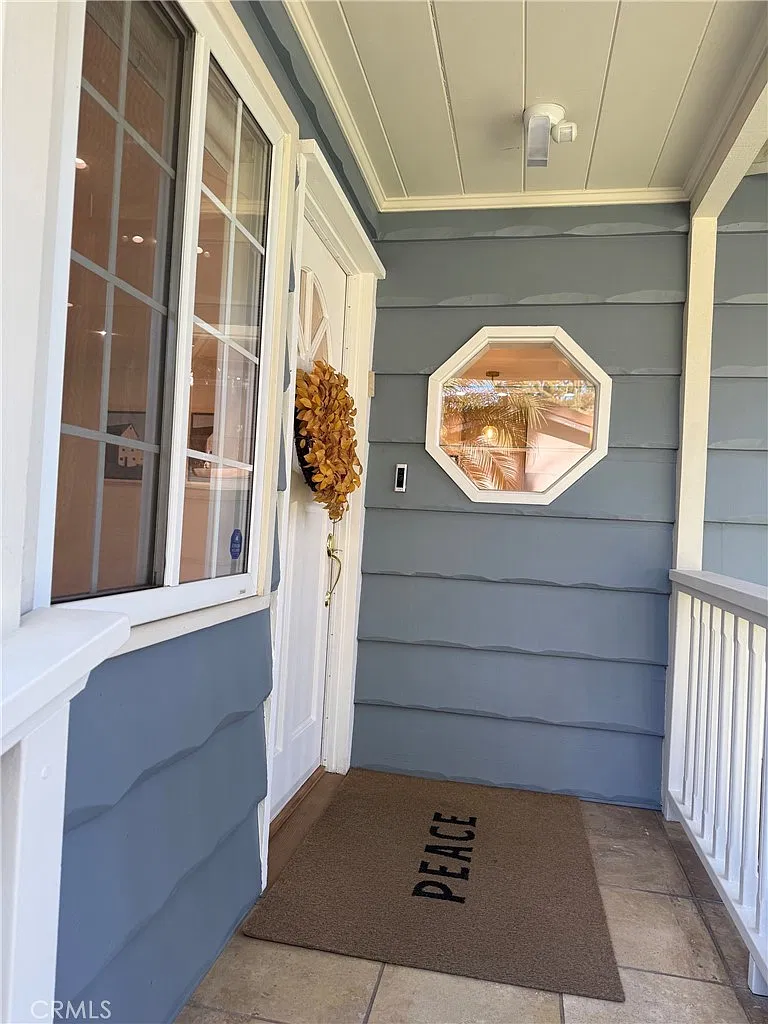 2 bed, 1200 sqft, $5,000 — Photo 3
