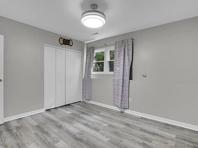 2080 Maplewood Cir — Photo 30
