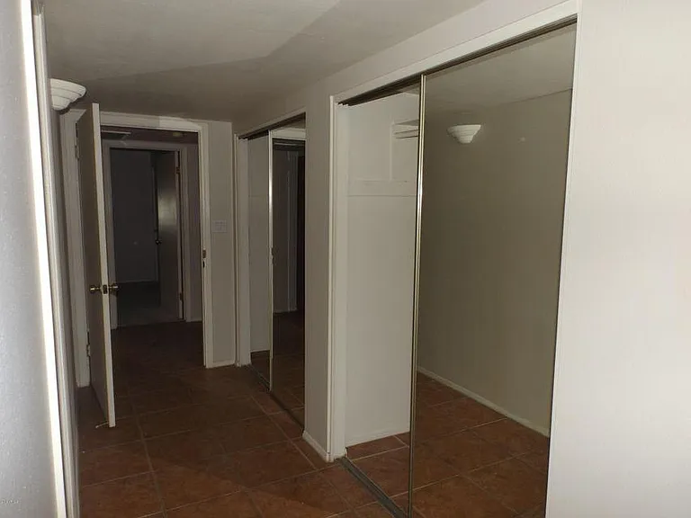 2705 E Cactus Rd — Photo 14
