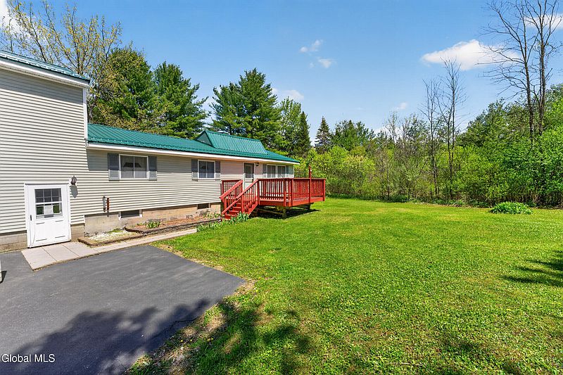 4th image of 870 Muselbeck Road