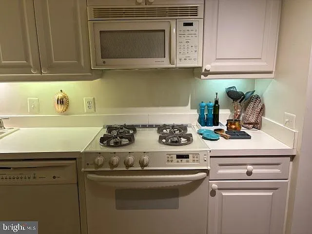 5101 River Rd #1911 — Photo 12