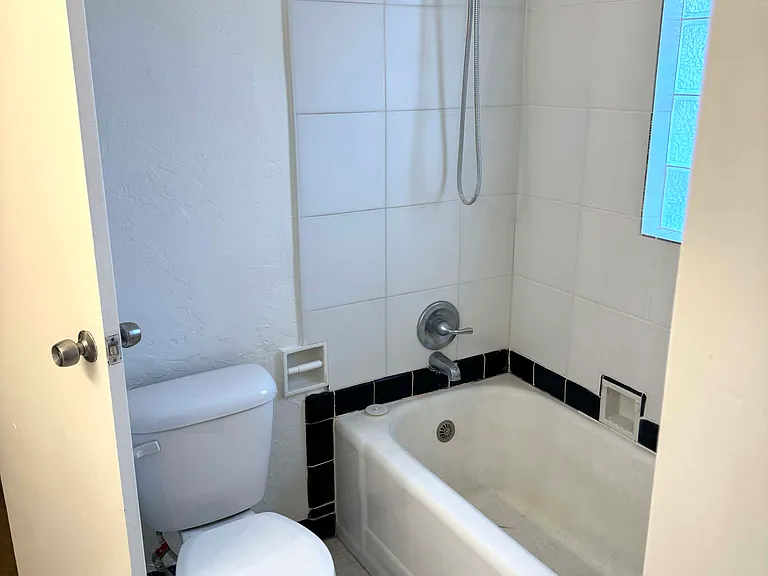 132 N Santa Rita Ave — Photo 15