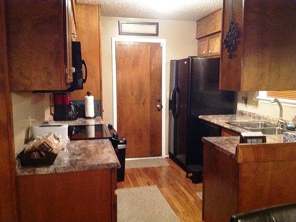 3rd image of 803 Carrol Ave