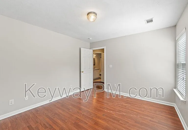 845 Prairie Ln — Photo 20