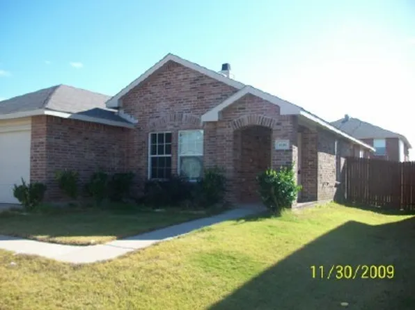 1816 Diamond Lake Trl, Justin, TX 76247