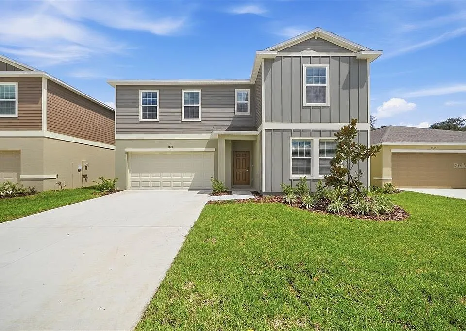 9820 Feaster Dr
