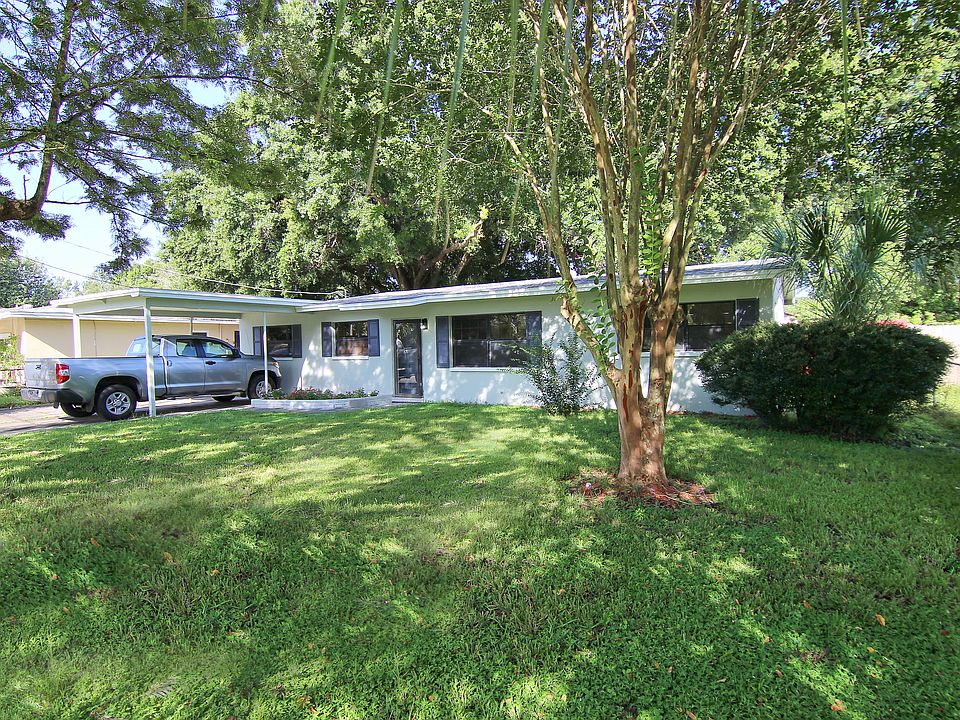 1st image of 711 Papaya Dr