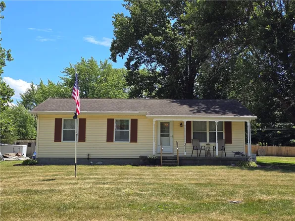 377 E Montgomery St, Niantic, IL 62551