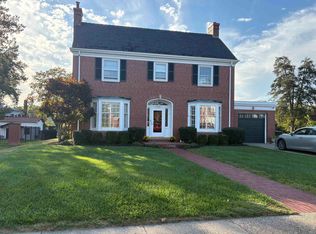 141 Woodland Dr, Huntington, WV 25705