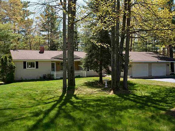 3rd image of 9989 Harmony Dr