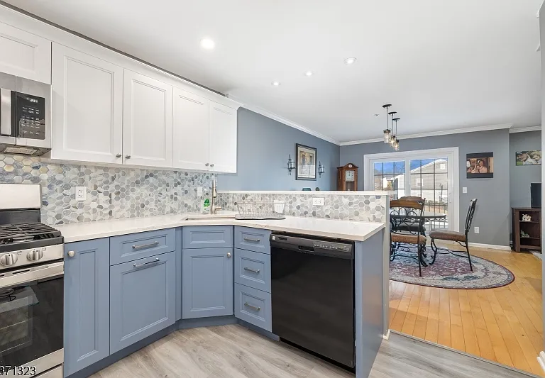 56 King George Rd — Photo 11