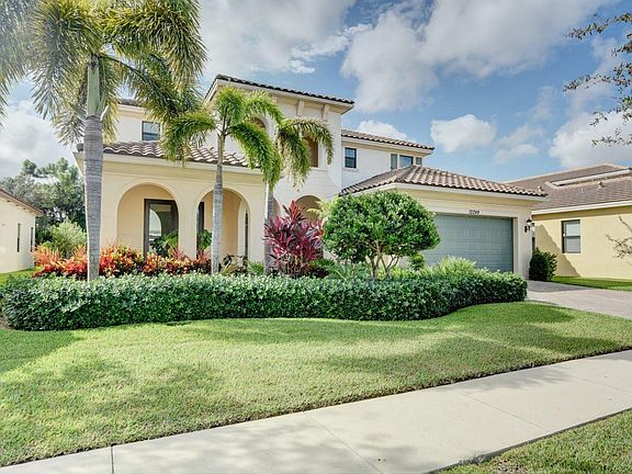 Home For Sale In Boca Reserve