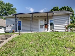 1717 Van Buren St, Quincy, IL 62301