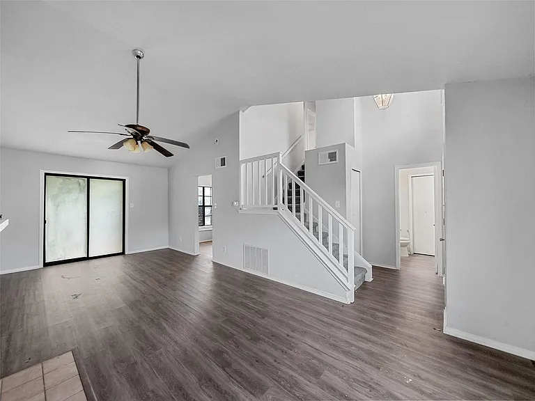 28 Brewster Ct — Photo 54