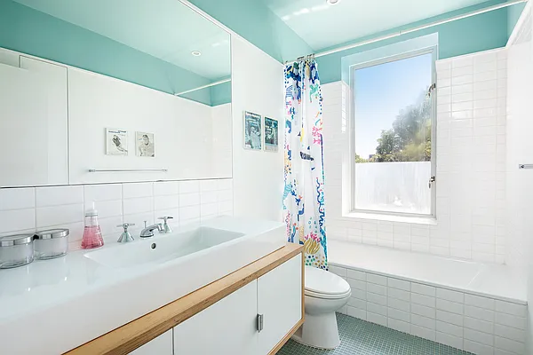 Sold by Douglas Elliman | media 14