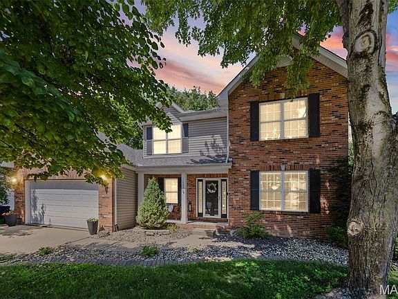 2nd image of 1605 Maplewood Ct