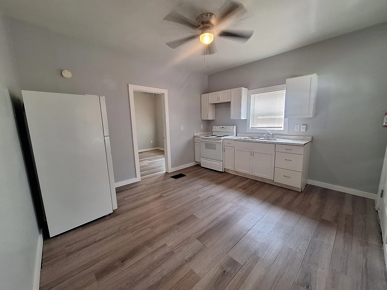 1 bed, $1,145 — Photo 3