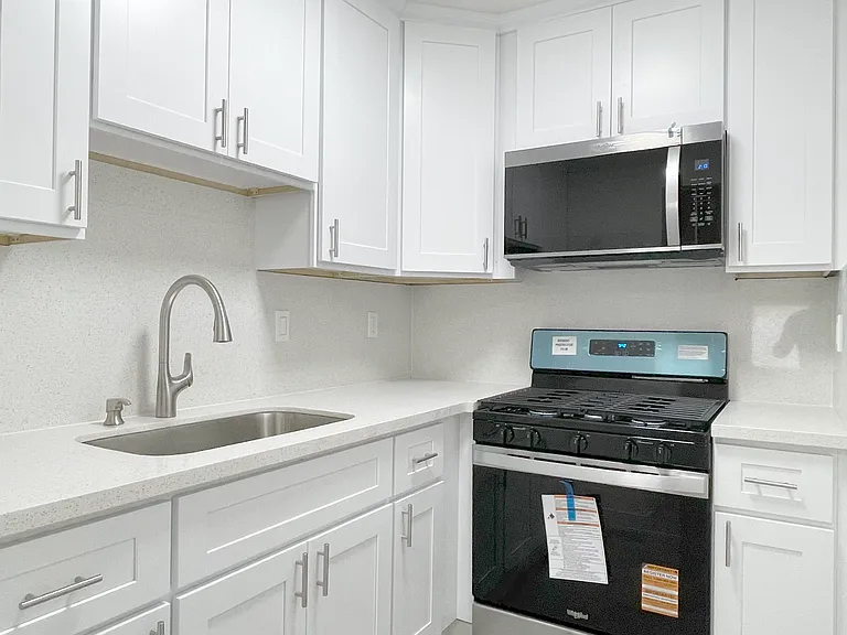 411 E Santa Clara St #A — Photo 2