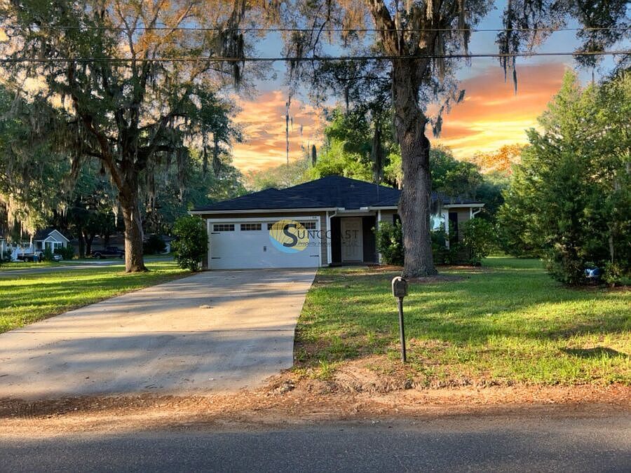 1st image of 8106 Ocala Ave