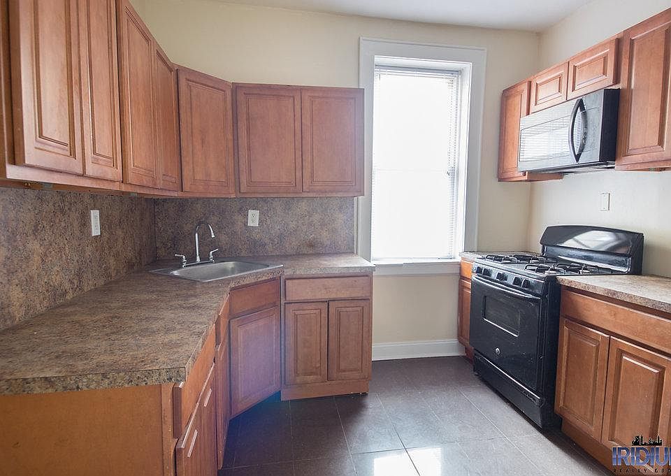 1st image of 494 Stuyvesant Ave #2BR