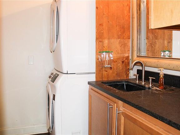 5th image of 7724-26 Cohn St