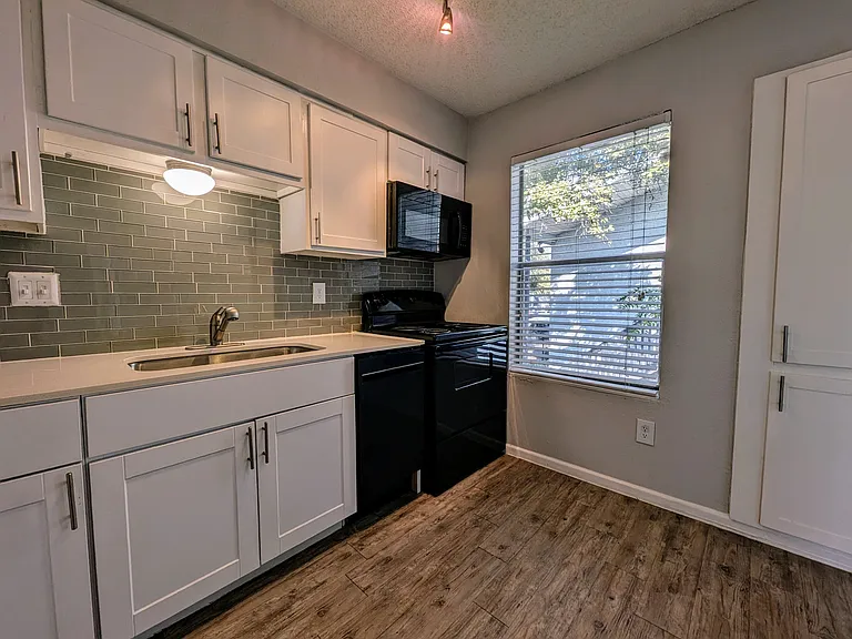 Grove at Northwest Hills — Photo 42