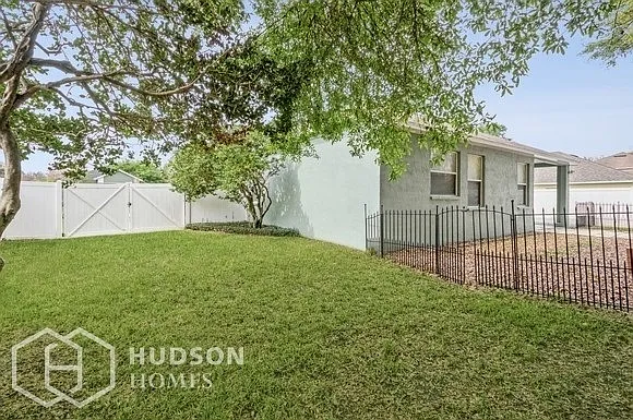561 Breezy Oak Way — Photo 16