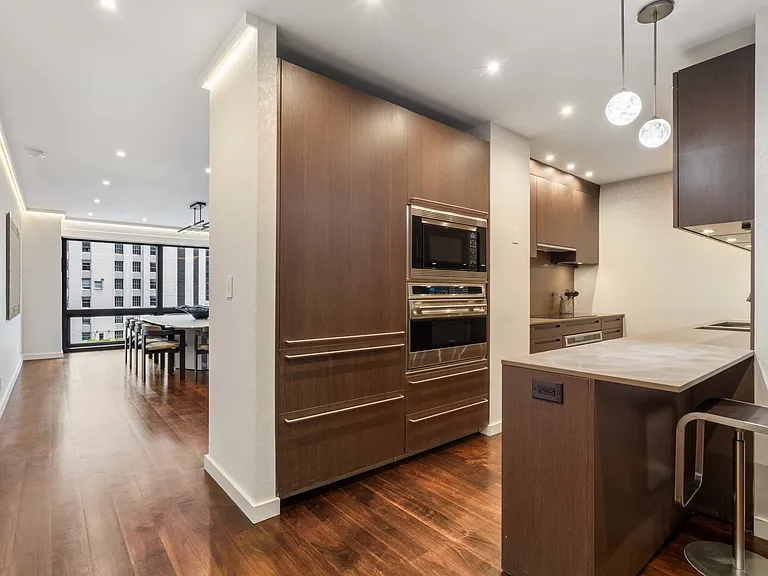 721 5th Ave #34EF — Photo 10