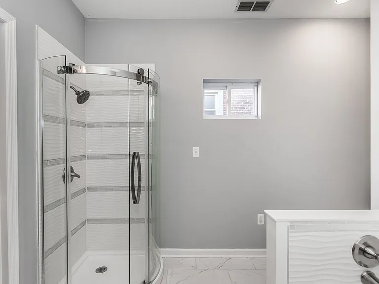 2316 E Lehigh Ave — Photo 30